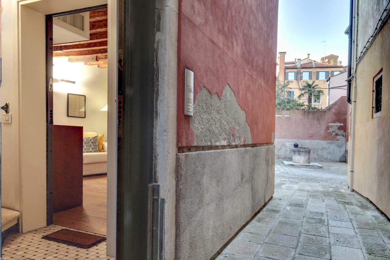 Modern In Gf Apartment Venice